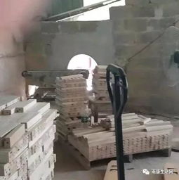 南康一家具廠直排廢棄物到池塘惹麻煩了