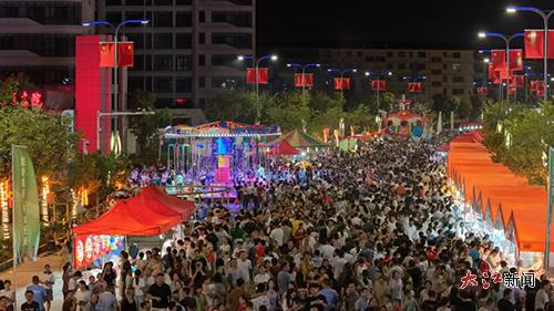 政企民攜手惠聚多彩假日，南康龍嶺鎮(zhèn)“興企助農(nóng)”消費(fèi)節(jié)熱鬧開(kāi)啟